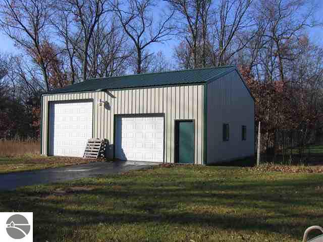 5431 Esmond Road Hale, MI 48739 - Photo 13 of 13 1755856-12.JPG