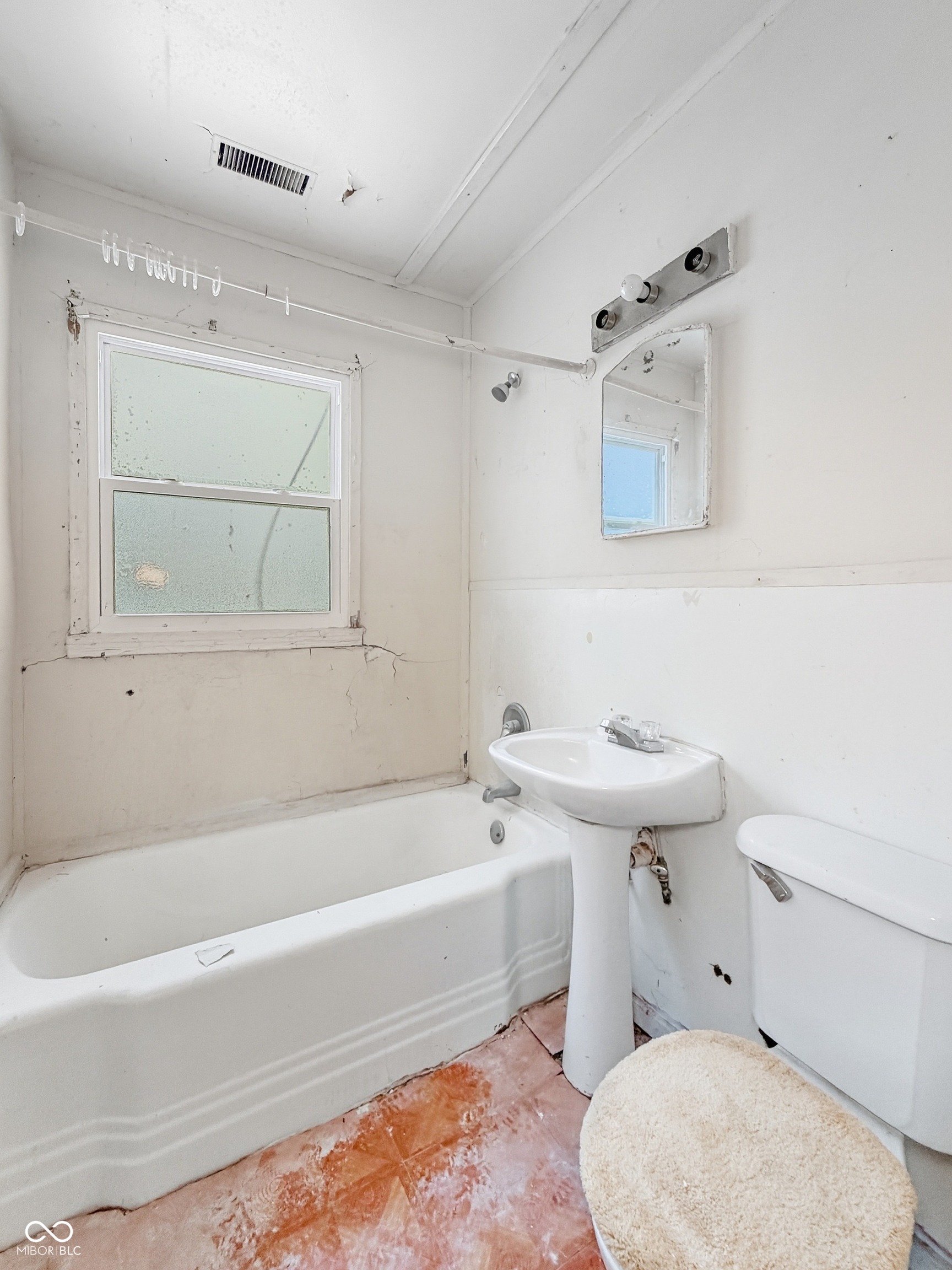 4121 Monroe Street Fort Wayne, IN 46806 - Photo 17 of 23