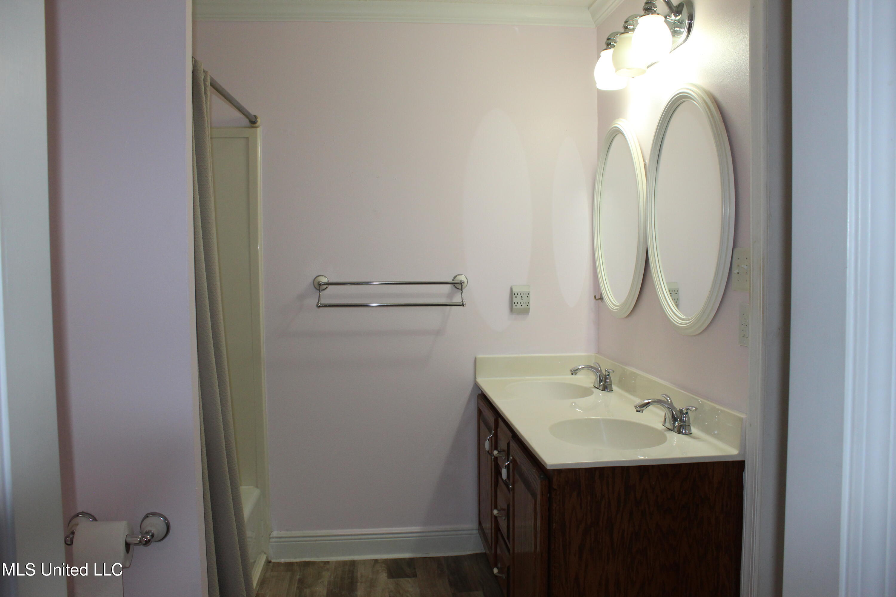 4444 Christopher Street Moss Point, MS 39563 - Photo 22 of 34 IMG_1160