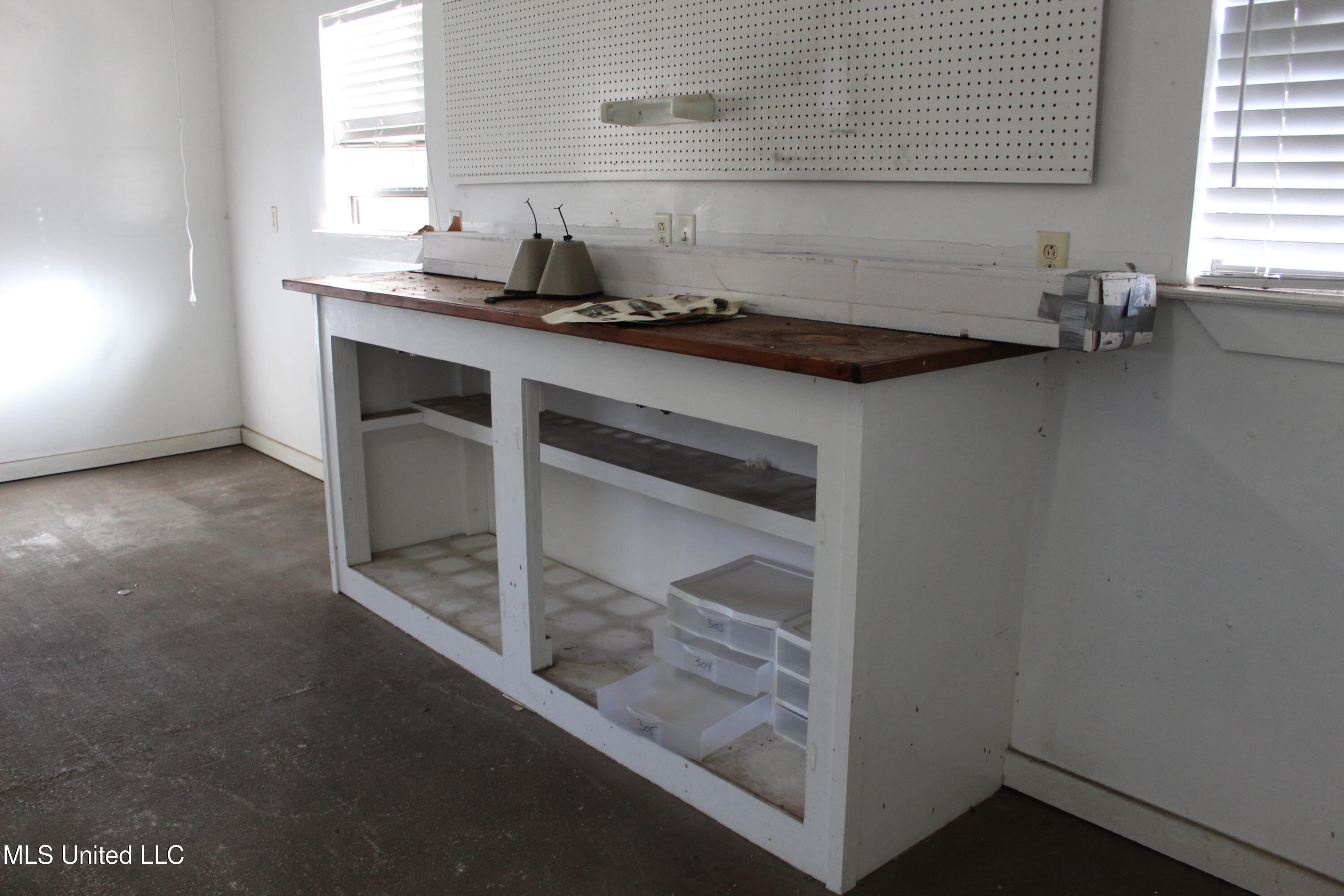 4444 Christopher Street Moss Point, MS 39563 - Photo 33 of 34 IMG_1152