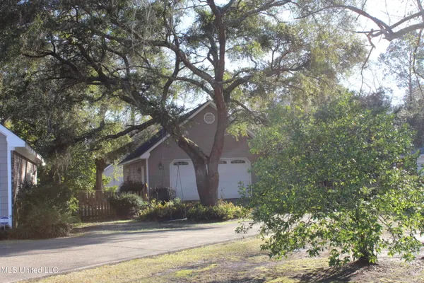 $299,800 | 4444 Christopher Street, Moss Point, MS 39563