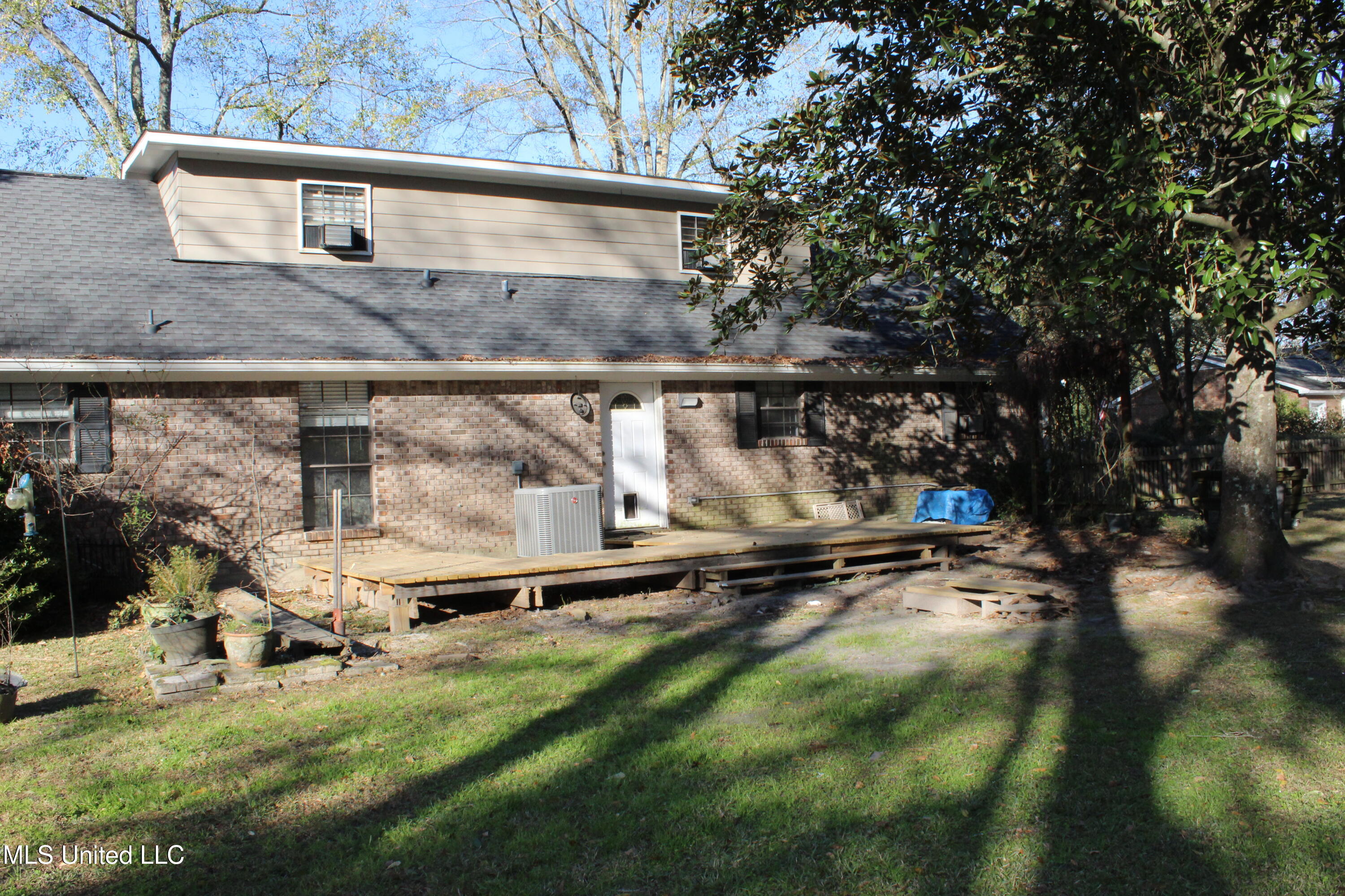 4444 Christopher Street Moss Point, MS 39563 - Photo 7 of 34 IMG_1145