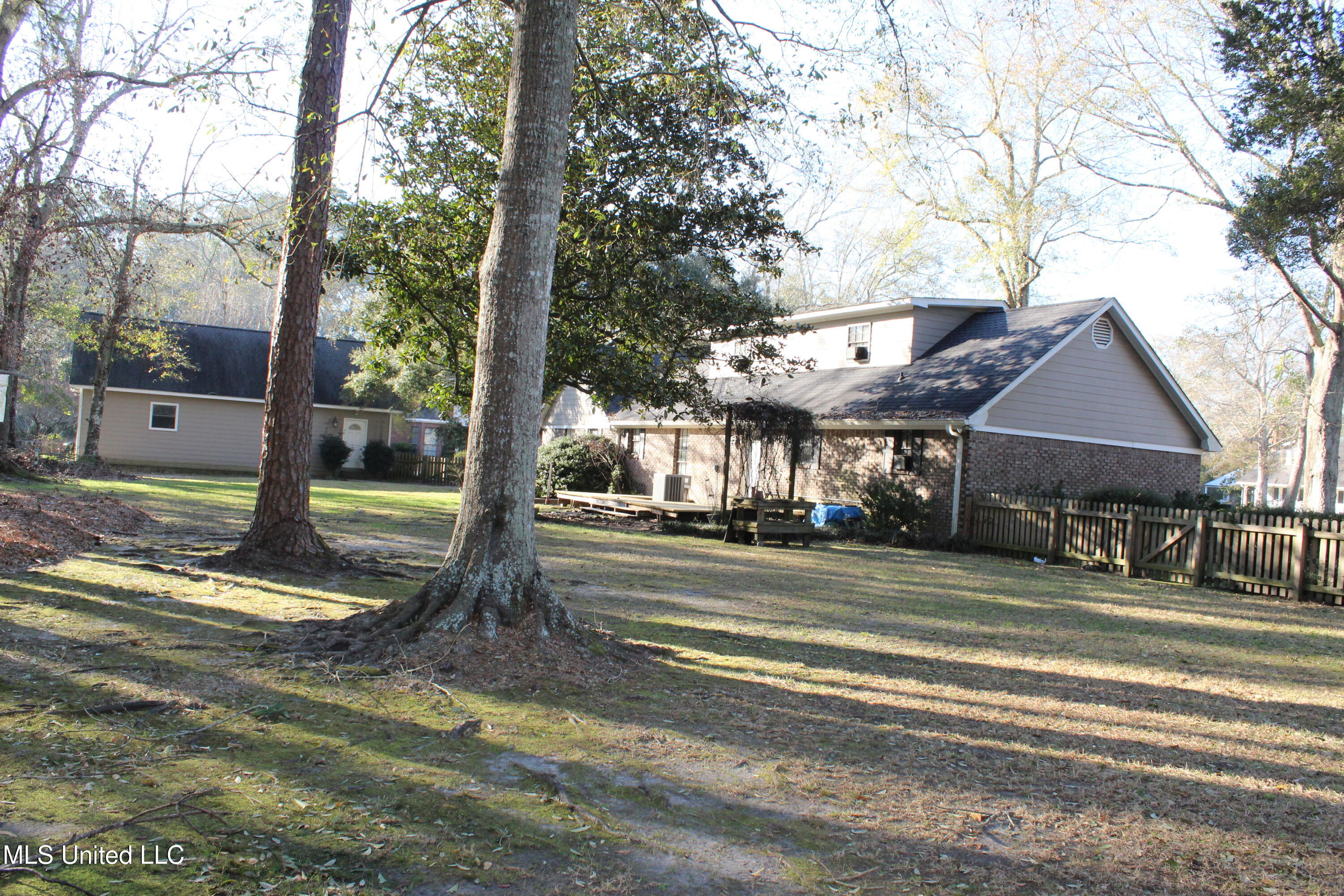 4444 Christopher Street Moss Point, MS 39563 - Photo 10 of 34 IMG_1149