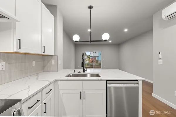 $669,990 | 16823 Alder Way, Unit G7, Lynnwood, WA 98037