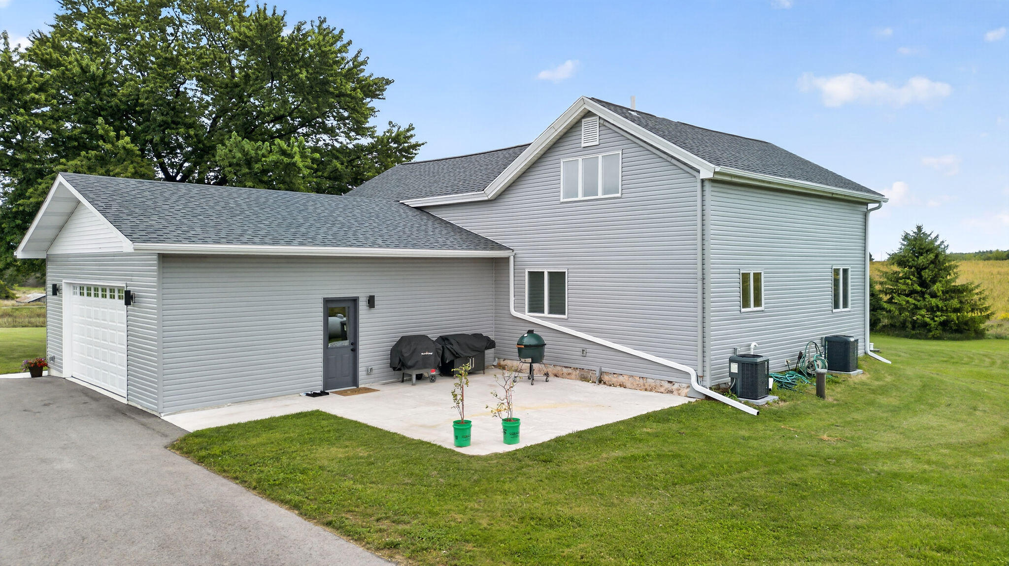 N9020 Highland Road Herman, WI 53020 - Photo 29 of 47 Patio Area