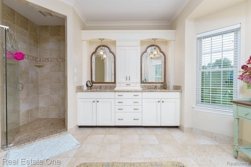 2482 South Latson Road Howell, MI 48843 - Photo 43 of 87