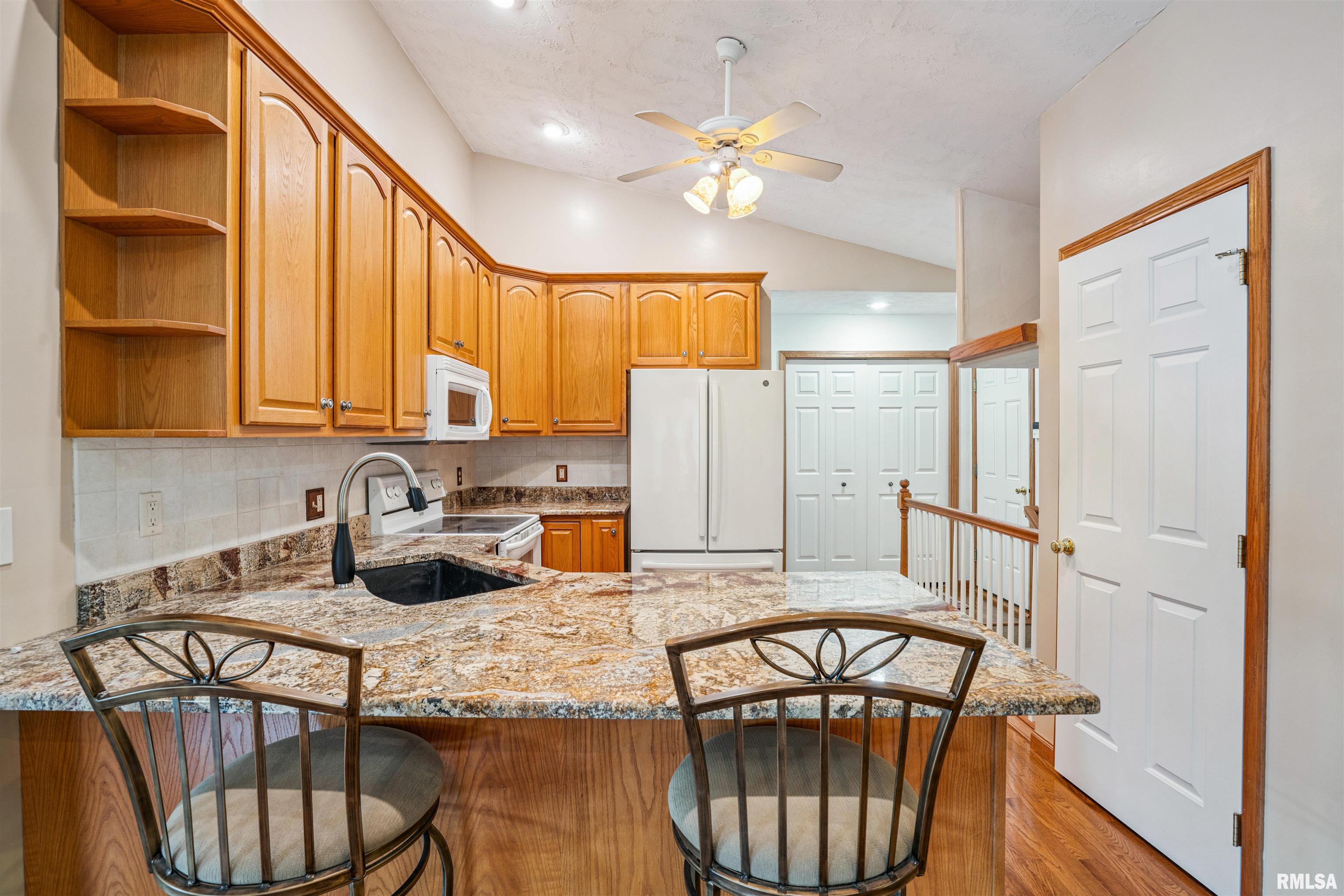 5577 Red Fox Road Bettendorf, IA 52722 - Photo 12 of 30