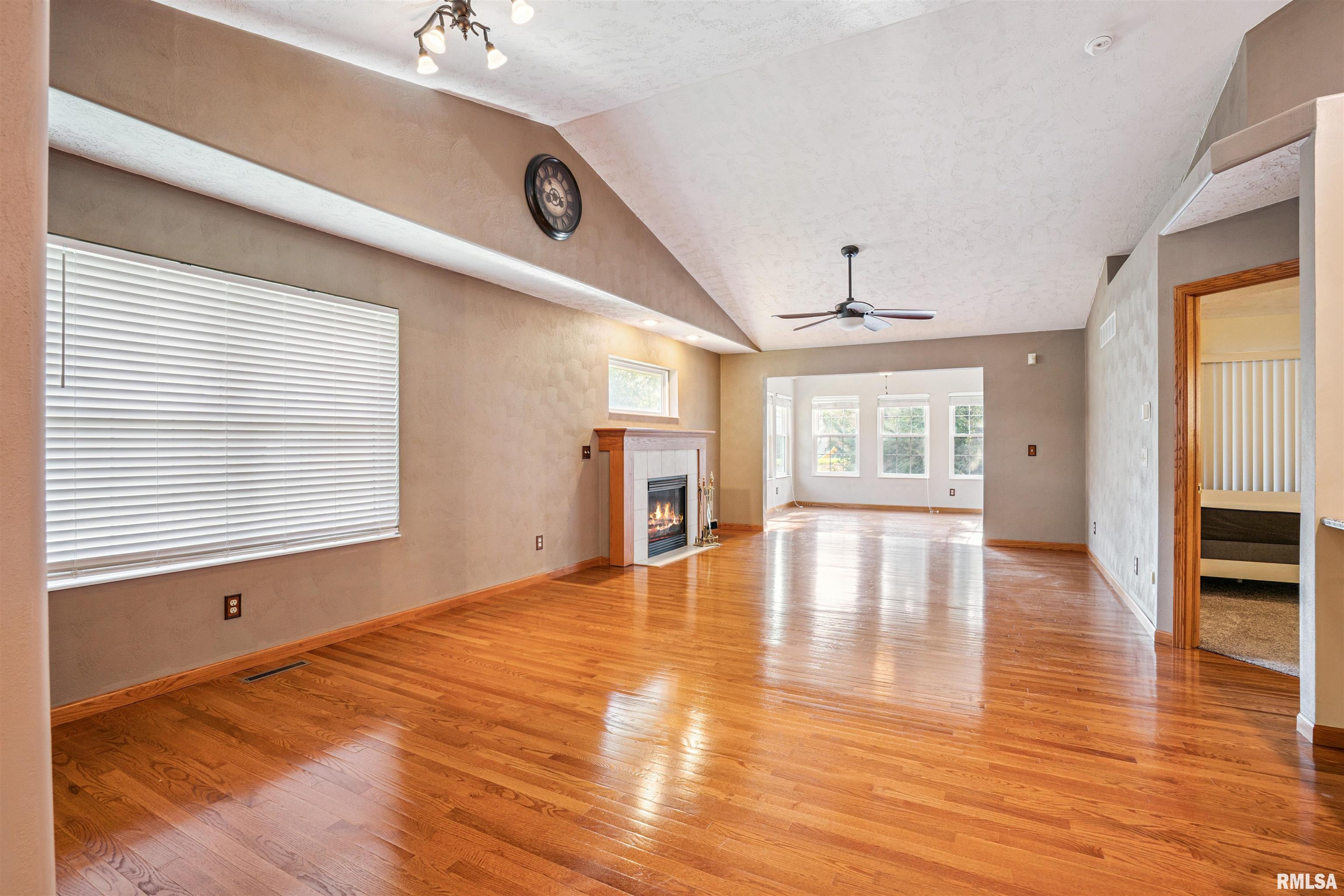 5577 Red Fox Road Bettendorf, IA 52722 - Photo 6 of 30