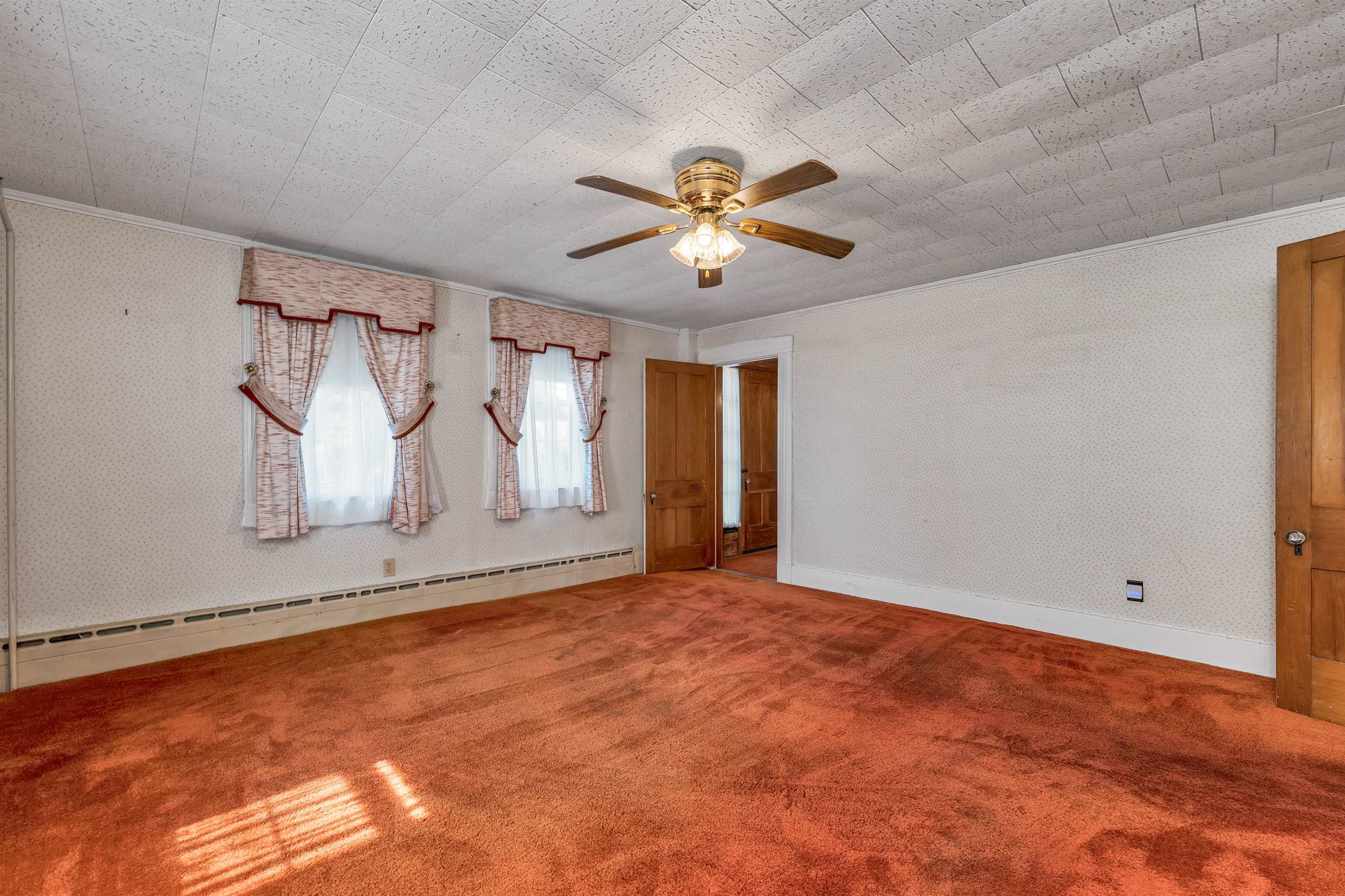 110 Main Street Pittsfield, NH 03263 - Photo 19 of 59