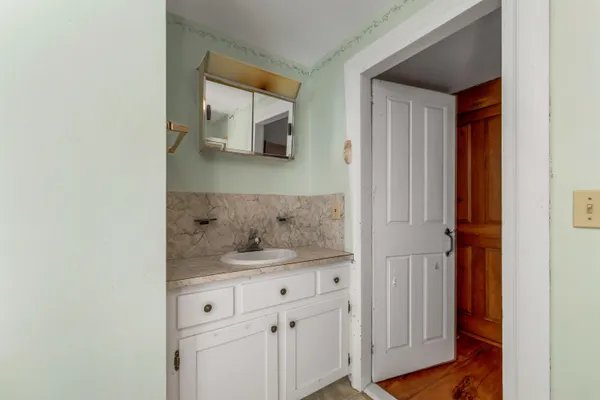 $379,900 | 110 Main Street, Pittsfield, NH 03263