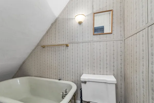 $379,900 | 110 Main Street, Pittsfield, NH 03263