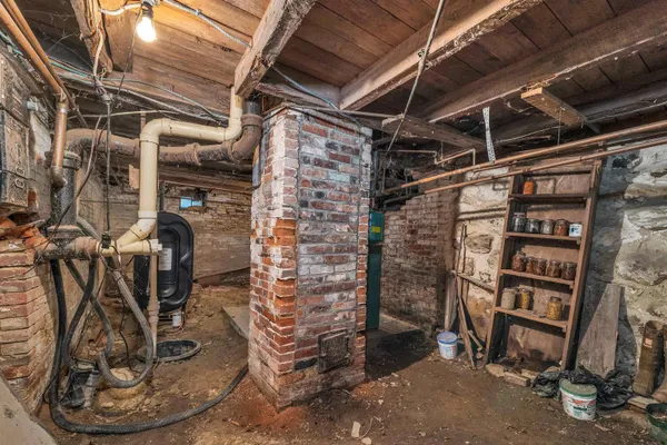 $379,900 | 110 Main Street, Pittsfield, NH 03263