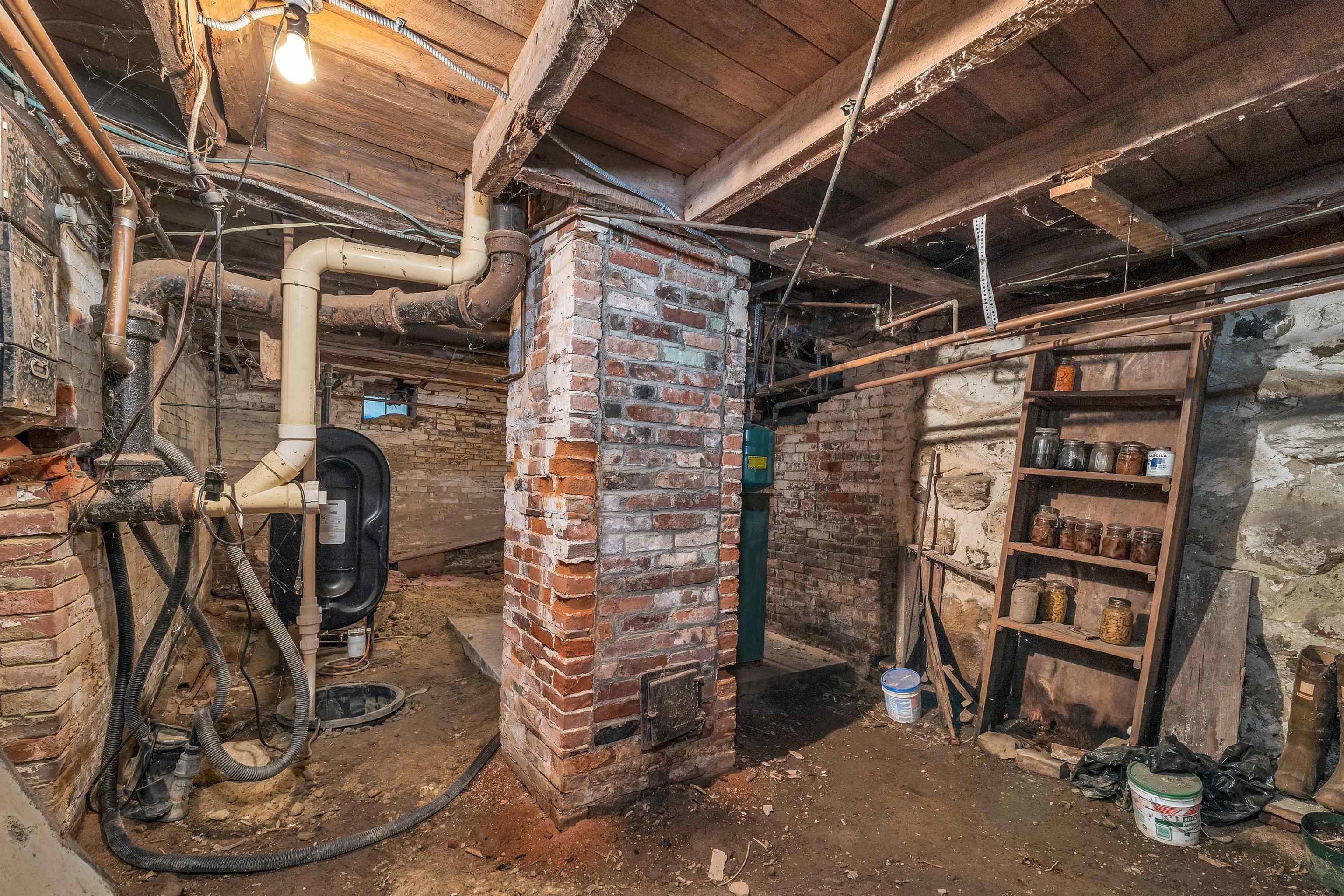 110 Main Street Pittsfield, NH 03263 - Photo 49 of 59