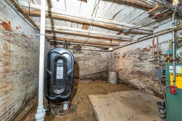 $379,900 | 110 Main Street, Pittsfield, NH 03263