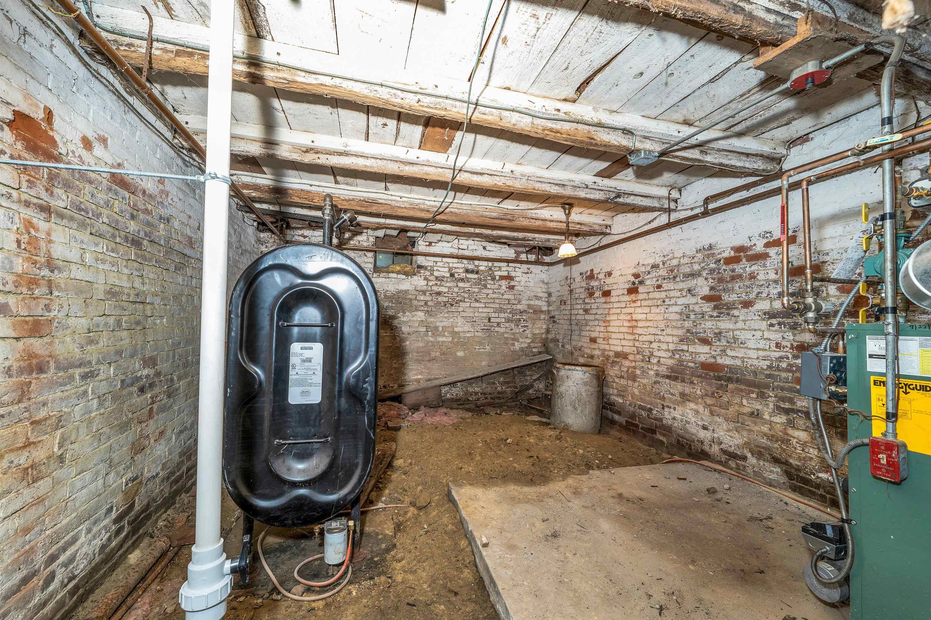 110 Main Street Pittsfield, NH 03263 - Photo 51 of 59