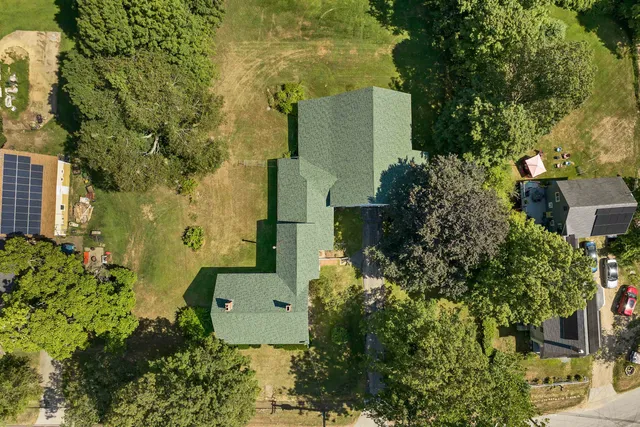 $379,900 | 110 Main Street, Pittsfield, NH 03263