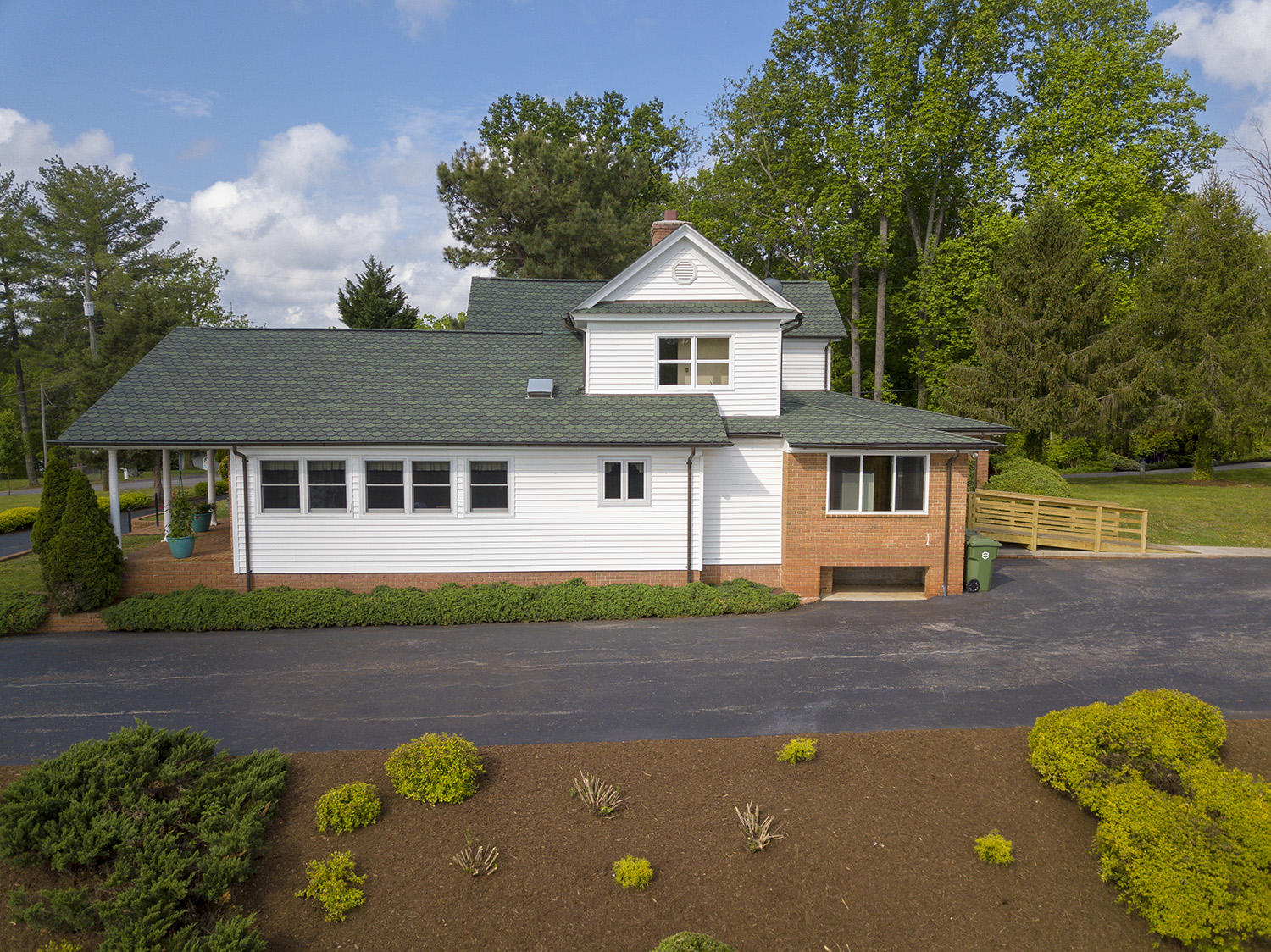 4286 Hales Ford Road Moneta, VA 24121 - Photo 77 of 91 Side Profile
