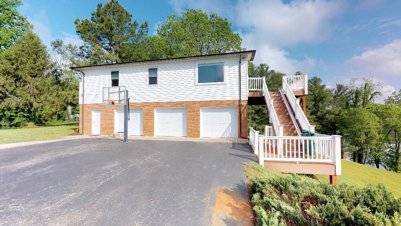 4286 Hales Ford Road Moneta, VA 24121 - Photo 83 of 91 Wsg9TZDQNny - 05.10.2018_20.26.23