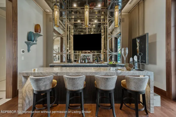 $400,000 | 640 South Ocean Boulevard, Manalapan, FL 33462