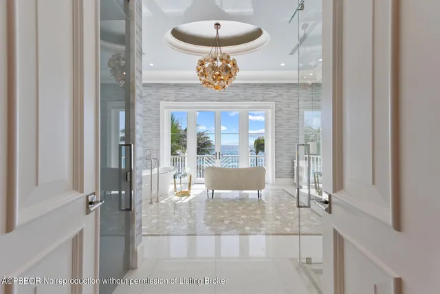 $400,000 | 640 South Ocean Boulevard, Manalapan, FL 33462