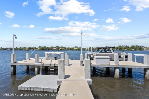 $400,000 | 640 South Ocean Boulevard, Manalapan, FL 33462