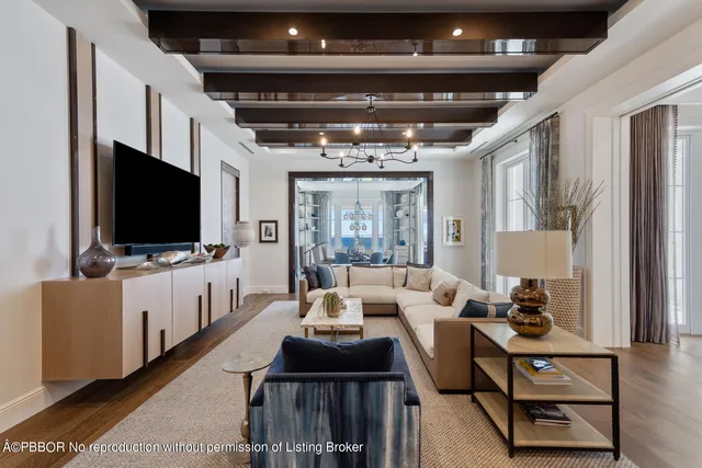 $400,000 | 640 South Ocean Boulevard, Manalapan, FL 33462