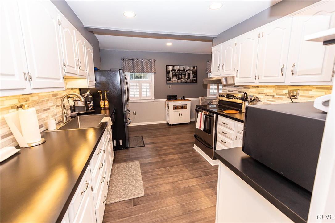 821 Magnolia Road Hellertown, PA 18055 - Photo 14 of 30 Gallery Image 14