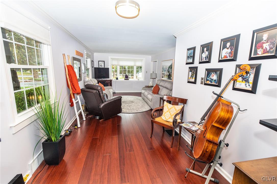 821 Magnolia Road Hellertown, PA 18055 - Photo 6 of 30 Gallery Image 6