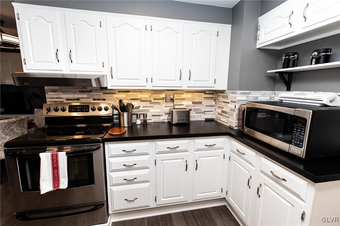 821 Magnolia Road Hellertown, PA 18055 - Photo 10 of 30 Gallery Image 10