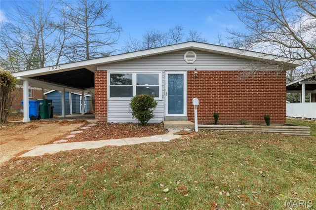 $199,500 | 1025 Belmont Terrace, Florissant, MO 63033