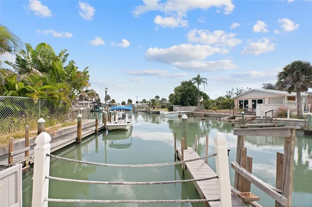 $150,000 | 1385 Gulf Boulevard, Unit 10, Englewood, FL 34223