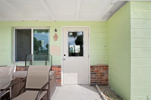 $150,000 | 1385 Gulf Boulevard, Unit 10, Englewood, FL 34223