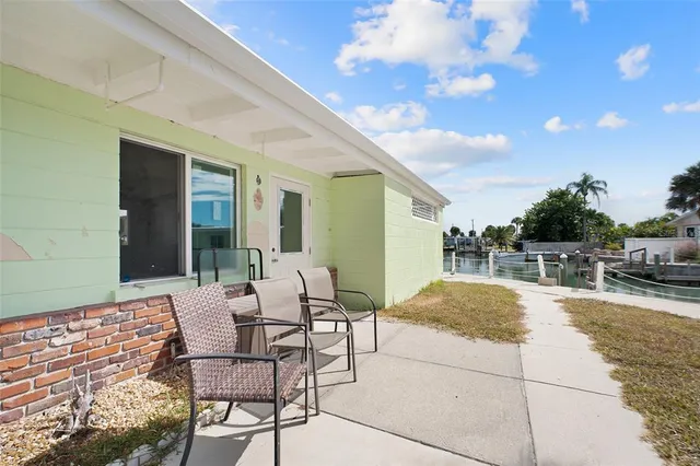 $150,000 | 1385 Gulf Boulevard, Unit 10, Englewood, FL 34223