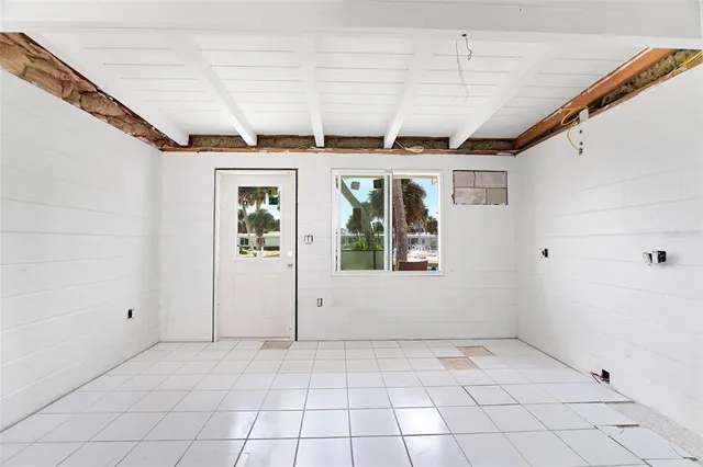 $150,000 | 1385 Gulf Boulevard, Unit 10, Englewood, FL 34223