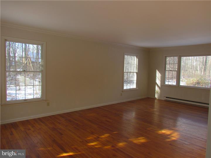 2763 Township Road Riegelsville, PA 18077 - Photo 7 of 23