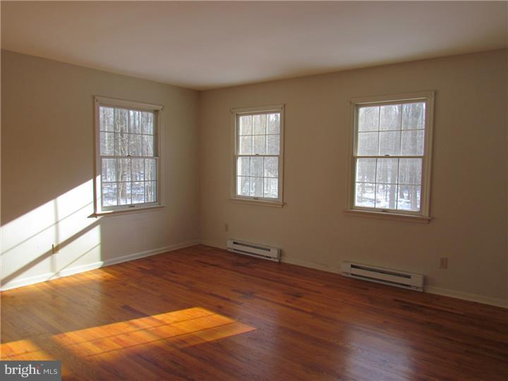 2763 Township Road Riegelsville, PA 18077 - Photo 8 of 23