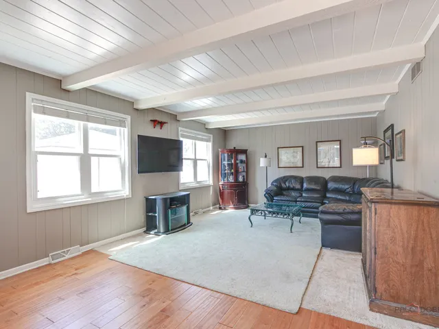 $558,000 | 1004 Broadmoor Place, Deerfield, IL 60015