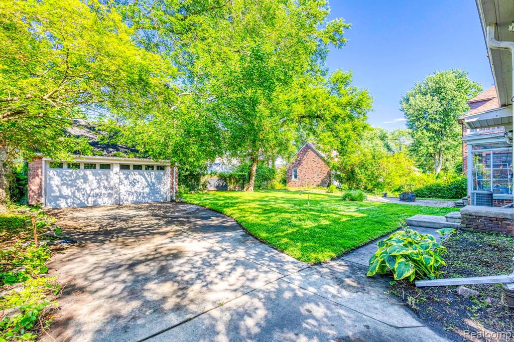 928 Pemberton Road Grosse Pointe Park, MI 48230 - Photo 23 of 29