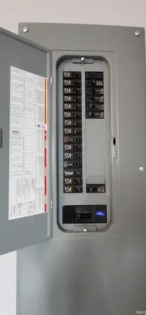 $219,900 | 502 Sycamore Street, Washington, IN 47501