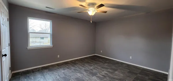 $219,900 | 502 Sycamore Street, Washington, IN 47501