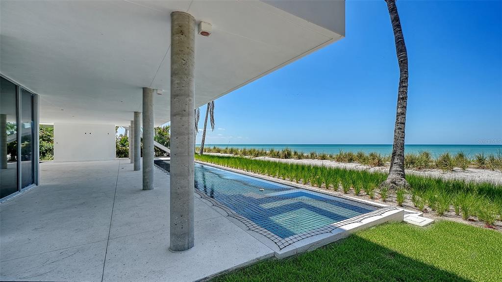 6603 Gulfside Road Longboat Key, FL 34228 - Photo 4 of 40