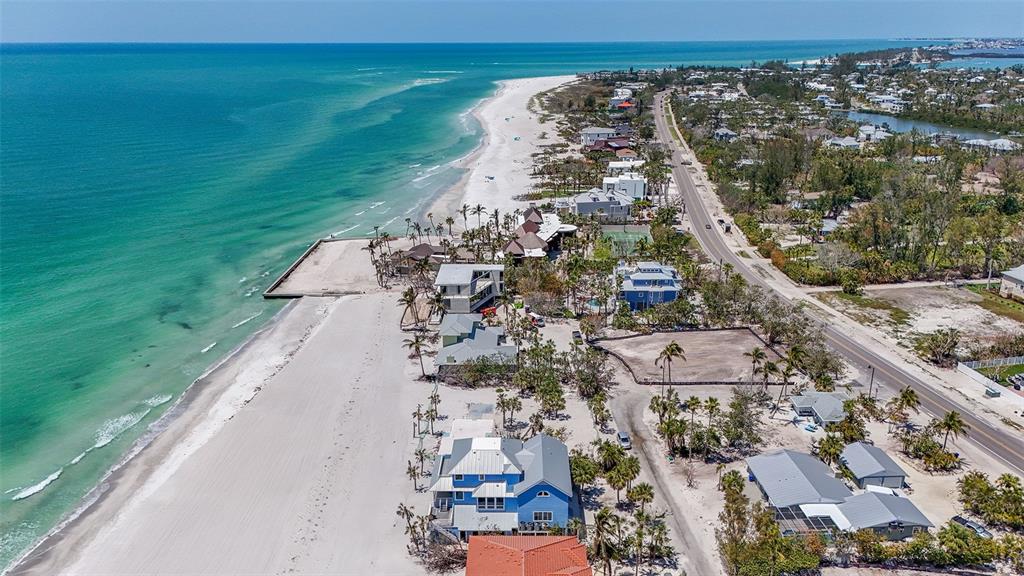 6603 Gulfside Road Longboat Key, FL 34228 - Photo 10 of 14