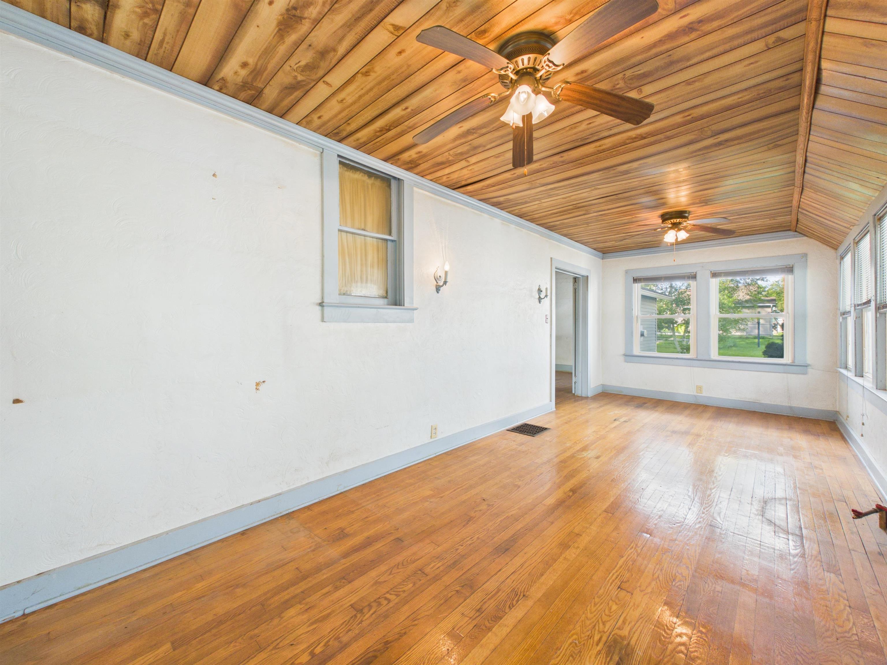 827 Poplar Street Huntington, IN 46750 - Photo 15 of 34