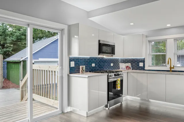 $389,000 | 214 South Prospect Street, Marengo, IL 60152