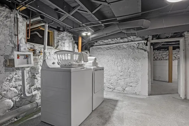 $389,000 | 214 South Prospect Street, Marengo, IL 60152