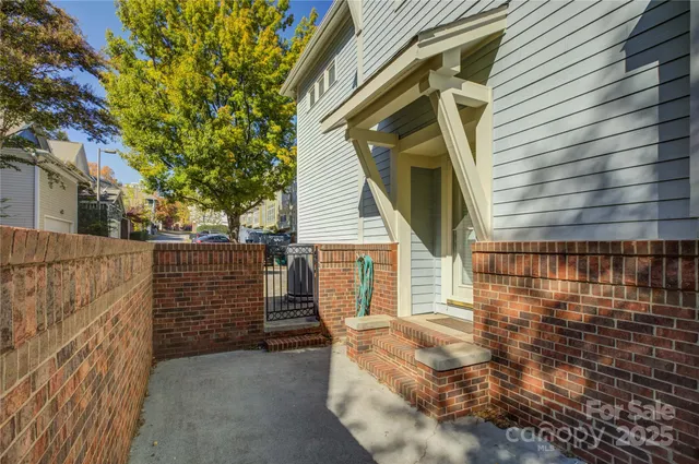 $675,000 | 625 North Myers Street, Charlotte, NC 28202