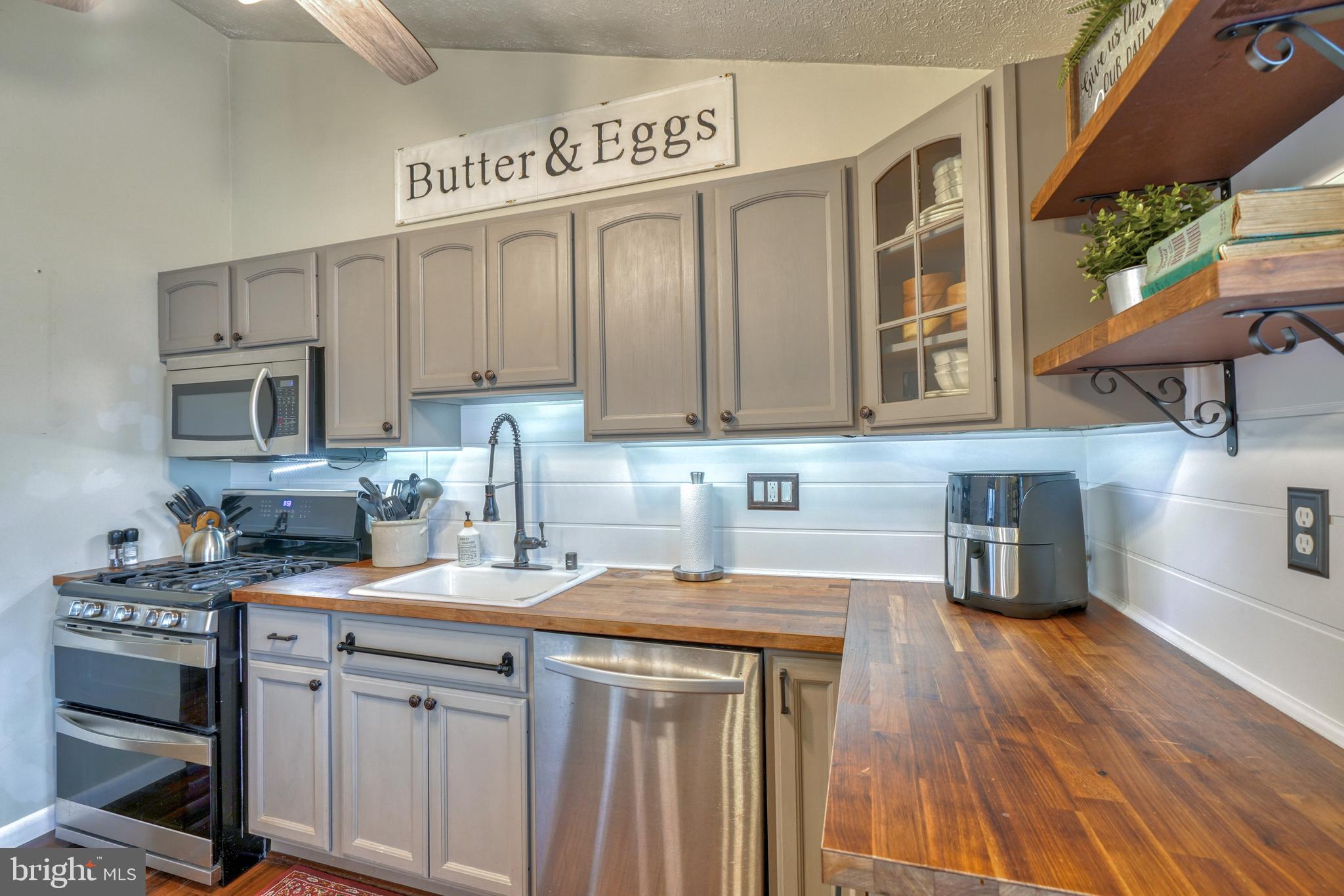 523 Nollmeyer Road Middle River, MD 21220 - Photo 11 of 54