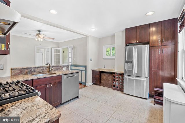 $599,000 | 301 Lakeview Drive, Collingswood, NJ 08108