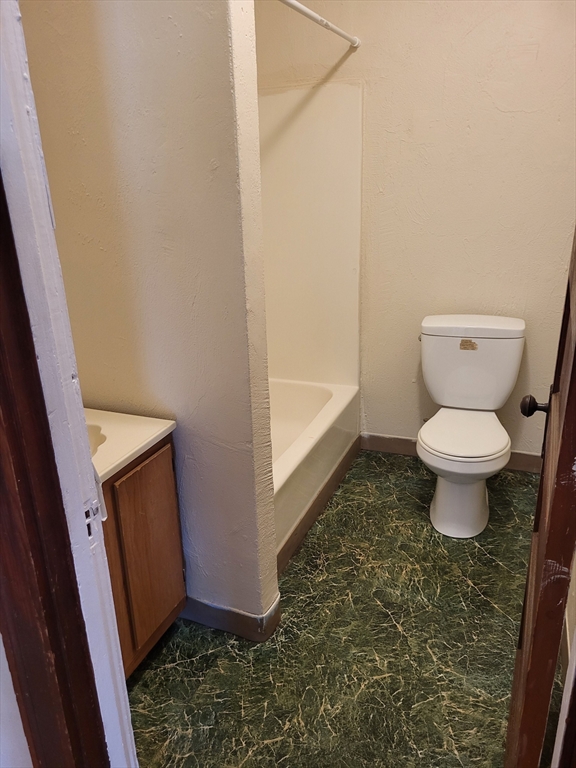 139 How Street, Unit 202 Haverhill, MA 01830 - Photo 6 of 6