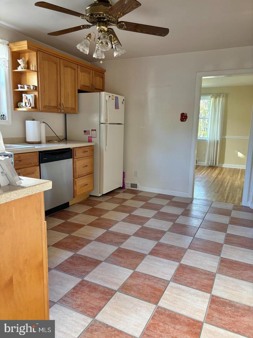 154 Wyndmoor Road Havertown, PA 19083 - Photo 8 of 48 Gallery Image 8
